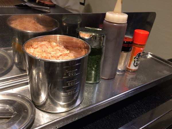 味乃家,味乃家ミックス,広島焼き,牛すじ煮込み,大阪,難波