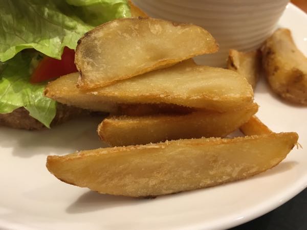 ONSAYA,オンサヤ,サーモンタルタルバーガー,アイスコーヒー