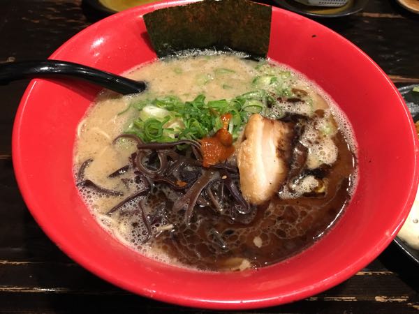 琥家,とんこつラーメン,あか,しろ,岡山,奥田