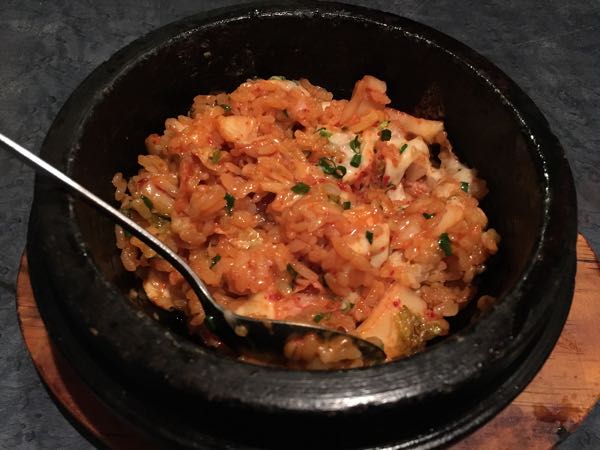 うっしっしー,特選和牛肉しゃぶしゃぶ,ミノの唐揚げ,シャケ茶漬け,石焼チーズビビンバ