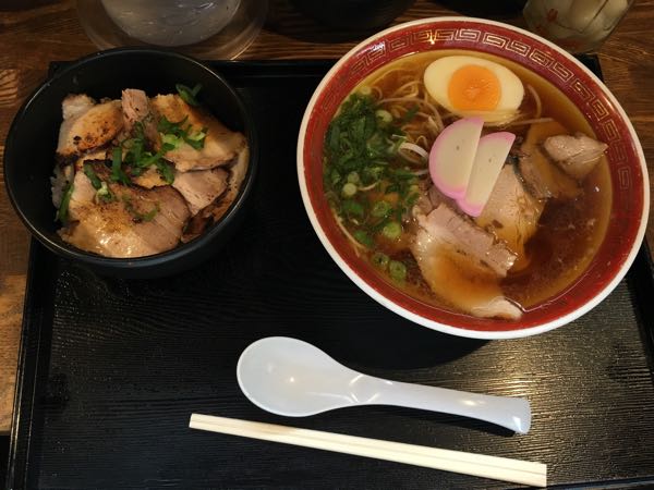 かたやま,ラーメン,天神ラーメン,岡山,チャーシュー丼