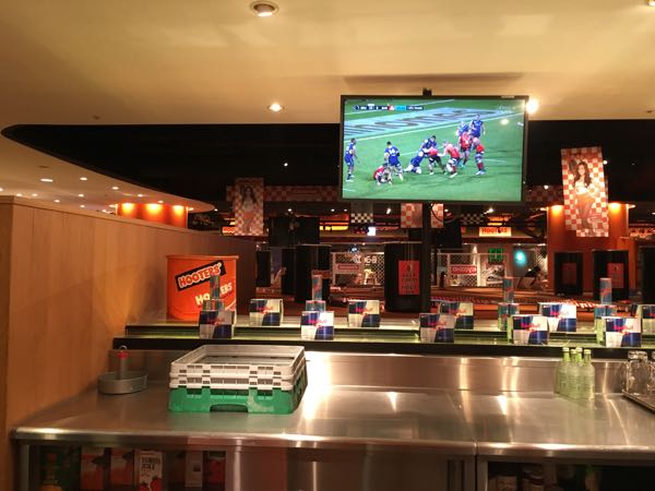 Hooters,渋谷,東京,アメリカ,バー,スポーツバー